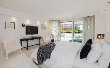 Property slide 19