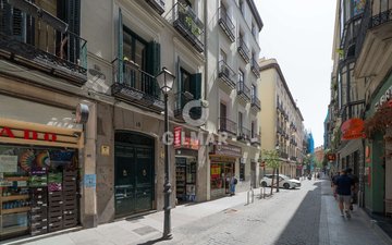 Property slide 36