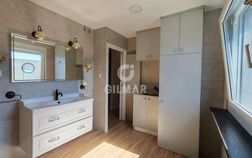 Property slide 31