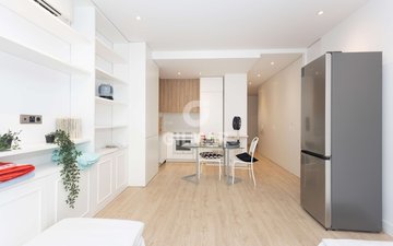 Property slide 10