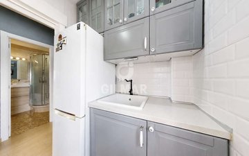 Property slide 4