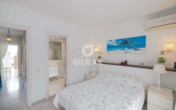 Property slide 17