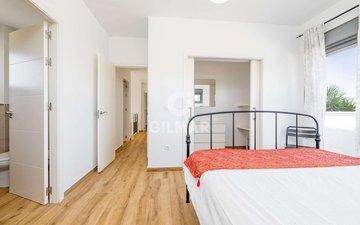 Property slide 18