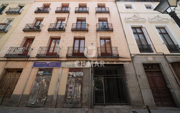 Property slide 21