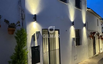 Property slide 21