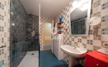 Property slide 22