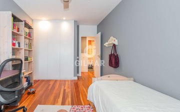 Property slide 18