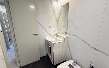 Property slide 10