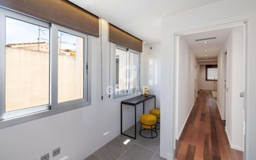 Property slide 32