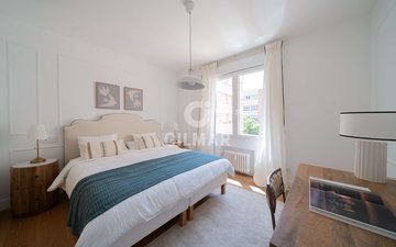 Property slide 40
