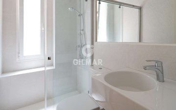 Property slide 17