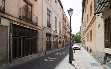 Property slide 20