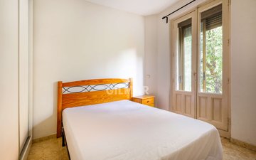 Property slide 15