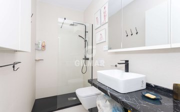 Property slide 21