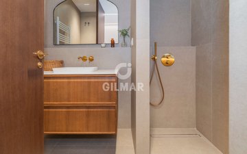 Property slide 25
