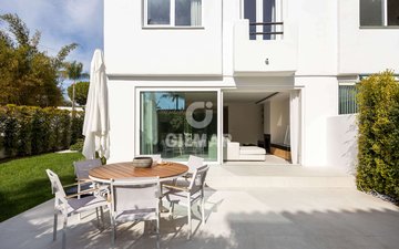 Property slide 40