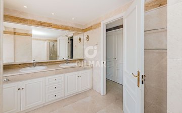 Property slide 33