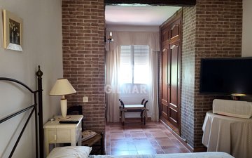 Property slide 18