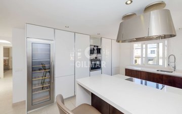 Property slide 15