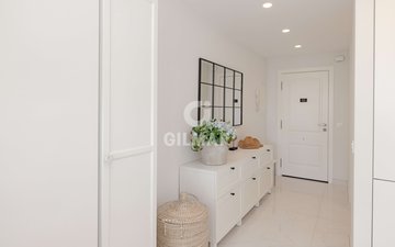 Property slide 25