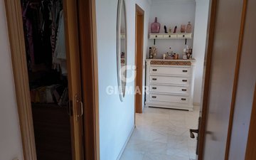 Property slide 39