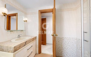 Property slide 22