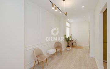 Property slide 32