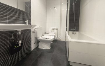 Property slide 22