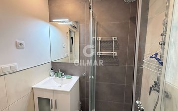 Property slide 16