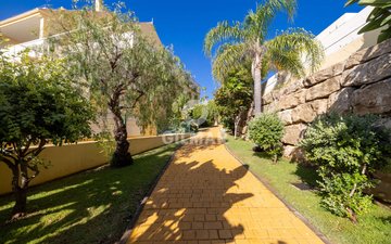 Property slide 25