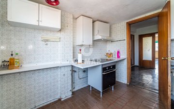 Property slide 25