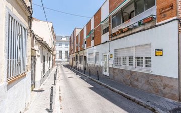 Property slide 35