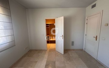Property slide 40