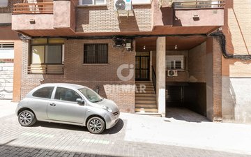 Property slide 25