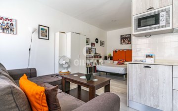 Property slide 24