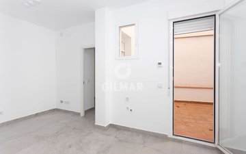 Property slide 21