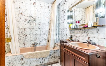 Property slide 17