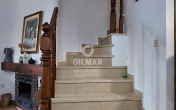 Property slide 16