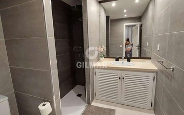 Property slide 18