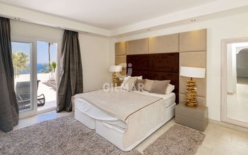 Property slide 18