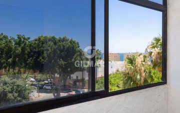Property slide 31