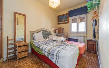 Property slide 14