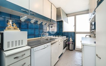 Property slide 7