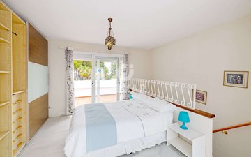 Property slide 31