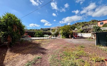 Property slide 40