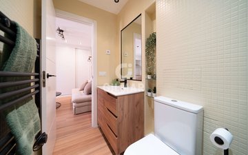 Property slide 17