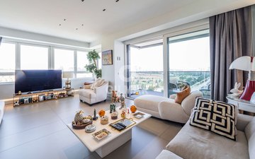 Property slide 18