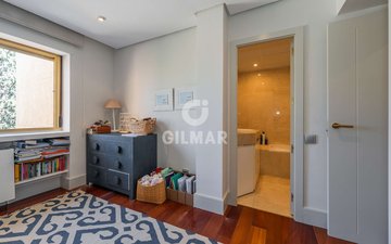Property slide 17