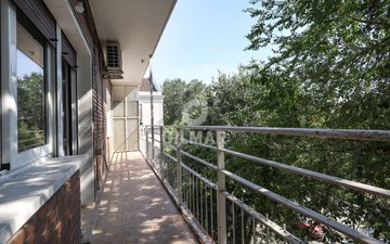 Property slide 21