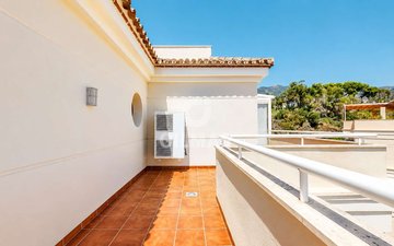 Property slide 22
